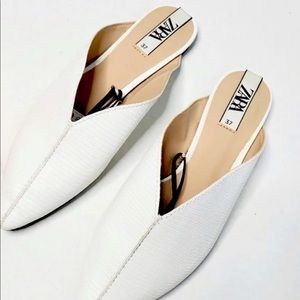 Zara White Flat Sandals SOLD